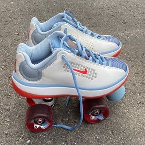 Nike roller skates. Never used. Size 6